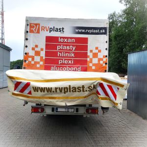 auto plachta